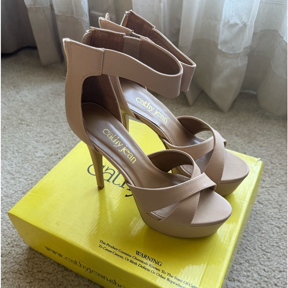 Tan Cathy Jean strappy heel - Size 6